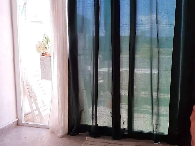 Casa Dello Scoglio Nel Mare 帕瑟科